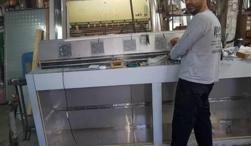 5 טיפים שניתן לבצע לפני הזמנת טכנאי מקררים תעשייתיים